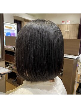 ルユイット(Le huit) ワンレングスボブ