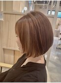 インナーカラー　ショートボブ　