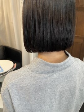 スイート ヘアデザイン(Suite HAIR DESIGN) ちょこっとレイヤーのパツっとストレートボブ