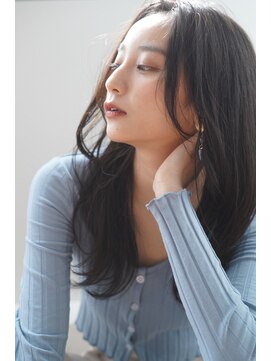 ルフュージュ バイ プロデュース 相模大野店(Refuge by Produce) 暗髪/レイヤーカット/長めバング