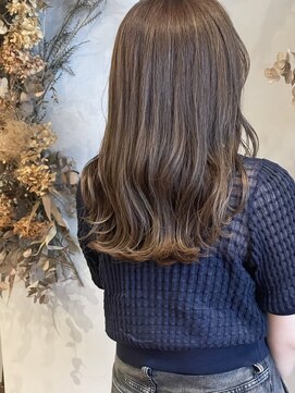 ヒトイロ(hitoiro) ブリーチなし×明るめオリーブカラー