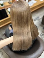 シェルマン(Charmant) 高槻で叶う透明感ミルクティーカラー