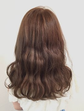 ネオリーブアオバ 高田馬場店(Neolive aoba) 波カールスタイル　カーキベージュカラー