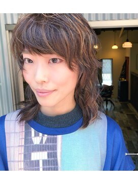 ロイ プラスアティック(roi +attic) ◆谷町六丁目美容室◇異空間美容室roi◆