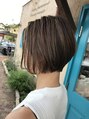 ラファータ(Lafata) 前下がりミニボブ首元がスッキリみえて柔らかい印象になります。