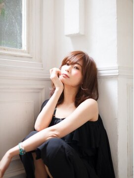 エマージュ 川崎(Emerge) クラシカル外ハネミディ