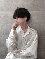 シン(syn)&nbsp;前髪長めマッシュ ツイストスパイラル センターパート