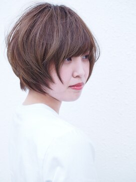 スリーヌーン(THREE noon) 前髪あり大人ショートボブ♪20代30代40代