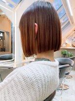 リール 銀座(R'EEL) 首が綺麗に見えるボブ×縮毛矯正