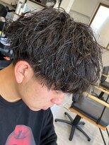 フゥ 宇都宮(FeU)&nbsp;波巻きパーマツイストスパイラルパーマメンズマッシュパーマ