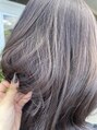 ソーイ(sowi)&nbsp;透明感やくすみ、質感を大切にしたラベンダーグレージュ