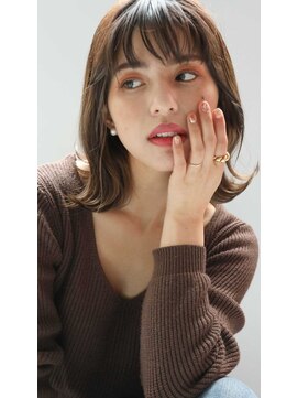 アズグロウ エクラ(AS GROW 'eclat) ウルフレイヤーボブ