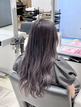 グラーツィェドゥーエ(GRAZIE due) モノグレージュ