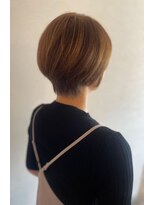 ボンド(hair salon bonD)&nbsp;骨格矯正コンパクトショート×白髪ぼかしハイライト