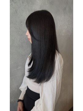 【乾かしただけ】アイロンいらずの美髪