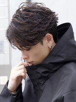 エイド 本店(aid) 刈り上げツーブロックフェザーパーマコンマバングショート渋谷