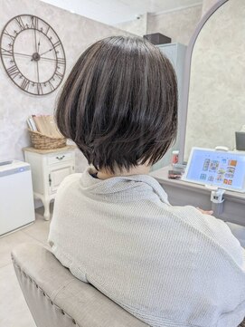 ガーデン バイ イル(GARDEN by illu Co.Ltd) スッキリと短すぎないショートヘア【谷町九丁目】