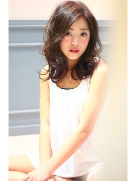 ダヴィ(DOVEY) 【DOVEY】暗髪なのに透明感あふれる☆おフェロフェミニン