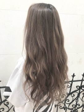 ラフューネ ヨコハマ(Raffune Yokohama) milk tea/Raffune Yokohama saya