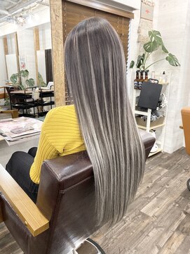 リリー シブヤ(Lilly shibuya) 【Lilly渋谷】#バレイヤージュ #スーパーロングエクステ