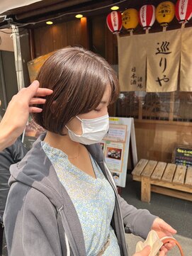 バッタ(Batta) [KENTA] 赤みが強い方でも透明感カラーにします×大人ボブ