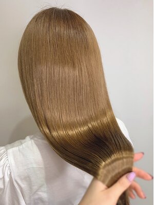 サラサラ、ツヤツヤ、柔らかい…美髪チャージ髪質改善トリートメントで髪の内部から集中補修！
