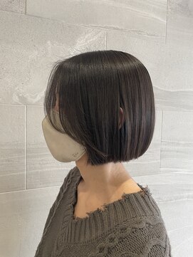 チリンバイロストシティー(Chillin by LOSTCITY) 韓国風ボブ髪質改善スクールカット白髪ぼかしハイライト