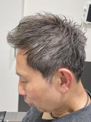 【解説】白髪隠しメッシュビジネスカジュアル刈り上げ短髪