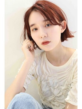 ネル 千早 香椎(nell.) レッドブラウン★うる艶感たっぷり外はねボブ