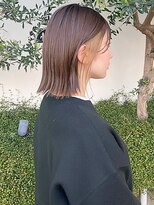 リリー(Rilie)&nbsp;インナーカラー/ブラウン×ホワイトミルクティー/外はねボブ