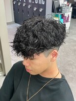 ワンズナゴヤ 名古屋栄店(ONE's NAGOYA) スペインカールスパイキーショートブルーブラックフェザーパーマ