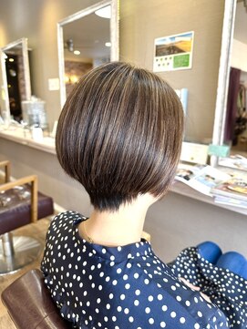 ヘアーメイクロージー 八軒店 (HAIR MAKE ROSY) 大人ショート細めハイライト白髪ぼかしくすみカラー40代50代