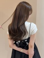 レジナヴィータ 栄(Reginavita)&nbsp;ベージュ 透明感カラー レイヤーカット 艶髪 20代 韓国ヘア 美髪