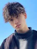 エルマーク 渋谷(L-MARK) スパイラルパーマツイストパーマアップバング短髪メッシュ