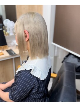 ペグ(Peg) ホワイトブロンド