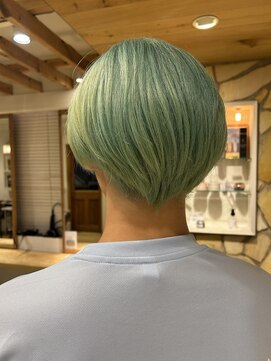 エイト新宿店(EIGHT shinjuku) ペールグリーン