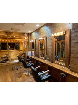 [久喜駅3分☆カフェ風美容室]気軽に入れる4席だけのアットホームサロン♪居心地が良く落ち着ける雰囲気が◎