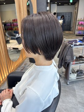 リファインド(REFINED) マッシュショート/ 前髪なし