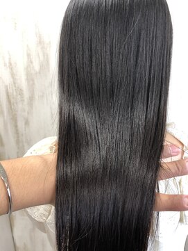 アンフィドットドゥルドゥ(AnFye.dueldo) 「AnFye.dueldo」艶髪縮毛矯正