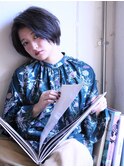 大人かっこいい黒髪アッシュブラック小顔かきあげボブショートu2