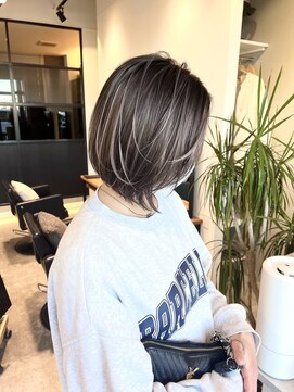 アール(ART) ハイライト×Bob