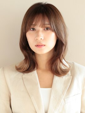 アフロート ギンザ(AFLOAT GINZA) 大人可愛い20代30代40代 くびれ外はねレイヤーミディアム