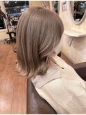 ミルクティーグレージュ