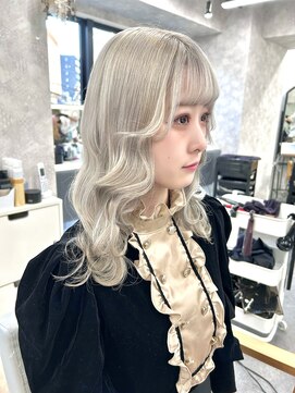 ティアム 渋谷店(Tiam shibuya) ホワイトカラー/グレーカラー/ダブルカラー/渋谷