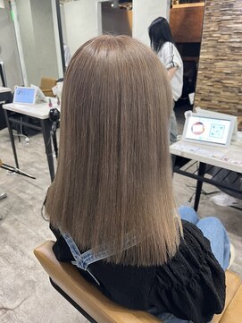 プライズ アイリス 池袋東口店(prize Iris) ホワイトミルクティーカラー/推しカラー/池袋/池袋東口店