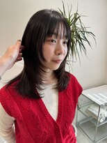 ユイル(Uil) 小顔前髪顔周りレイヤー×グレージュカラー デザインカラー