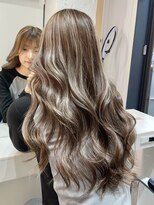 ブレンド 渋谷(BLend)&nbsp;ハイライトカラーマチルダボブインナーグレージュ前髪