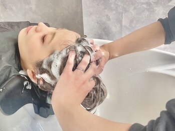 バッカ 横浜桜木町店(BACCA)の写真/横浜桜木町エリアで希少な【KASUI】導入!ヘッドスパで,育毛促進～エイジングなどの美容効果まで◎