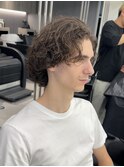 外国人ミディアムヘア