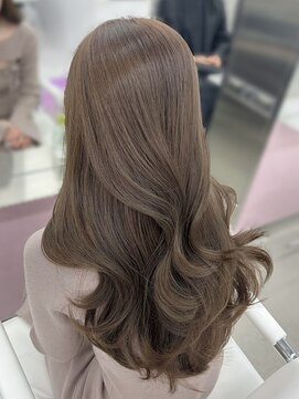 エヌアイ オモテサンドウ(ni omotesando) ☆透明感たっぷりミルクティーブラウン ベージュカラー☆